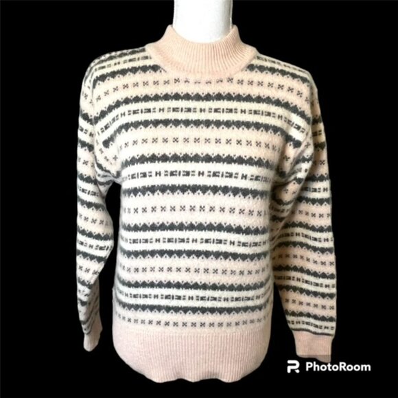 Vintage Liz Claiborne Angora Rabbit Hair Mock Neck Furry Sweater Small - Picture 5 of 6